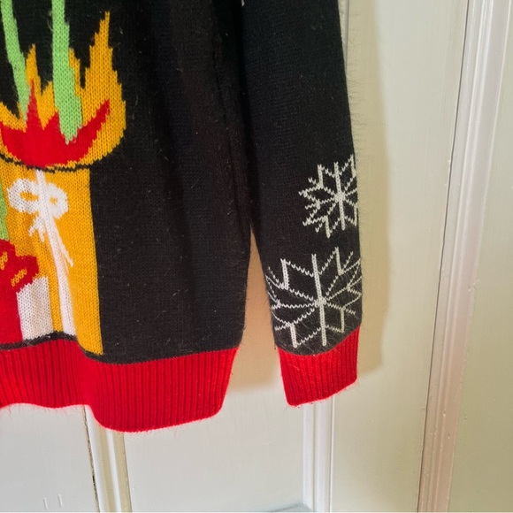 laser cat holiday sweater - Picture 7 of 8